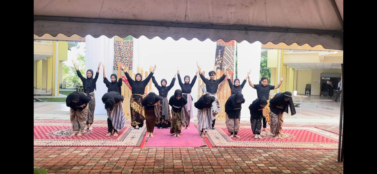 Lakukan Kunjungan ke UiTM Melaka, Mahasiswa ICP PBI Dapat Sambutan Meriah