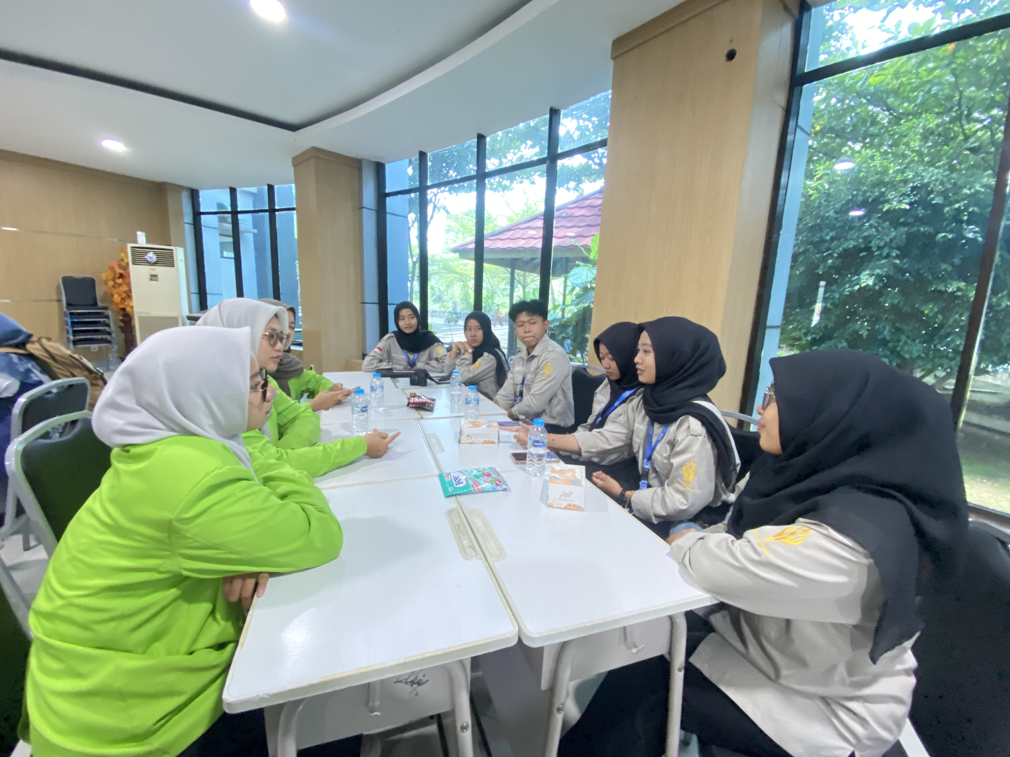 PBI UIN Walisongo dan TBI UIN Salatiga Selenggarakan Pertukaran Ide untuk Dorong Kreativitas Mahasiswa